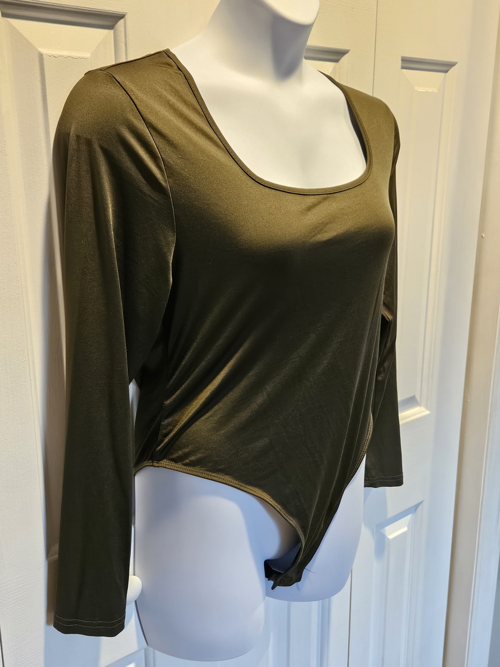 Women’s Olive Square Neck Long Sleeve Bodysuit